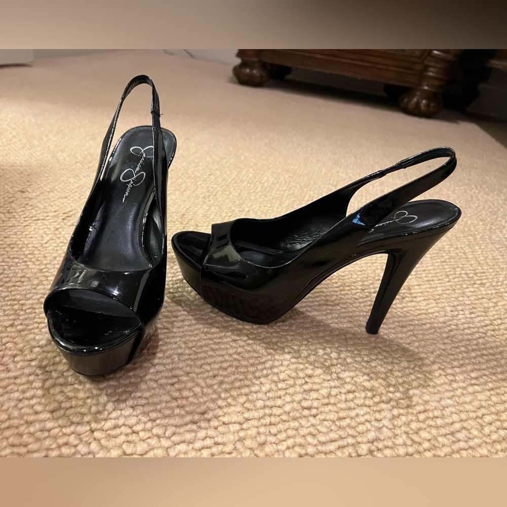 Jessica Simpson black patent sling back heels